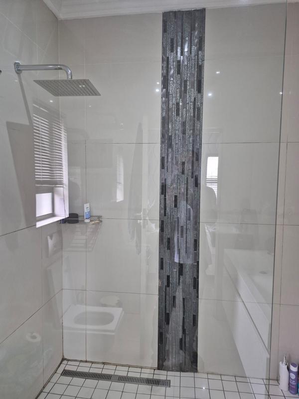 To Let 4 Bedroom Property for Rent in Raslouw Gauteng