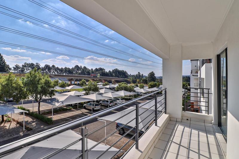 To Let 1 Bedroom Property for Rent in Greenstone Hill Gauteng