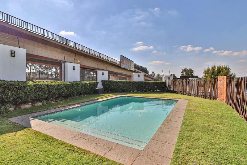 To Let 1 Bedroom Property for Rent in Greenstone Hill Gauteng