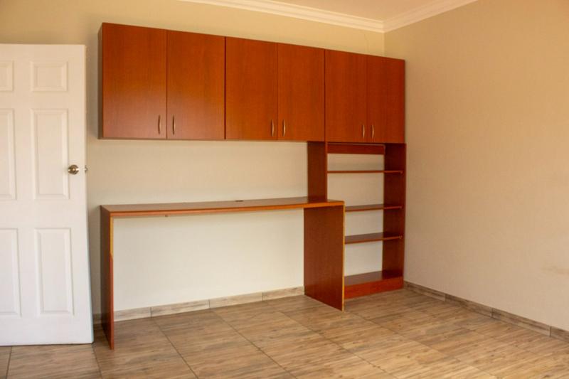 To Let commercial Property for Rent in Helderkruin Gauteng