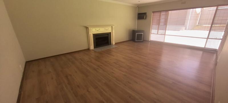 3 Bedroom Property for Sale in Florida Park Gauteng