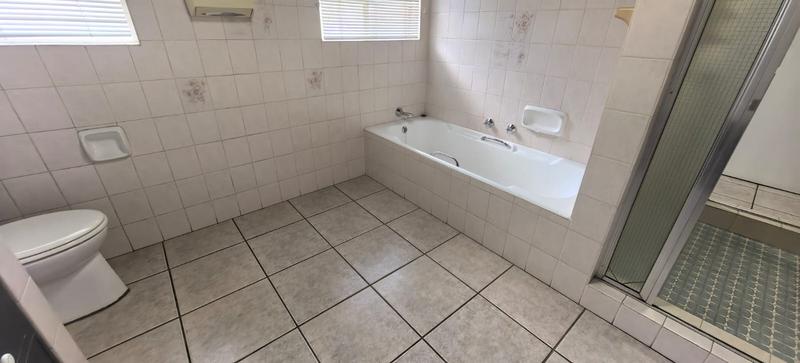 3 Bedroom Property for Sale in Florida Park Gauteng