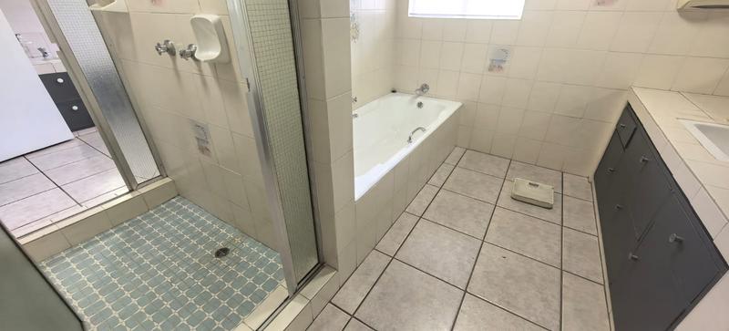 3 Bedroom Property for Sale in Florida Park Gauteng