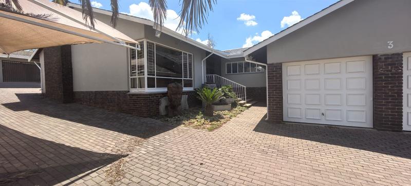 3 Bedroom Property for Sale in Florida Park Gauteng