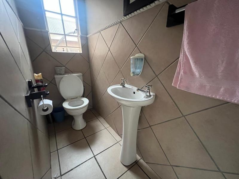 3 Bedroom Property for Sale in Greenhills Gauteng