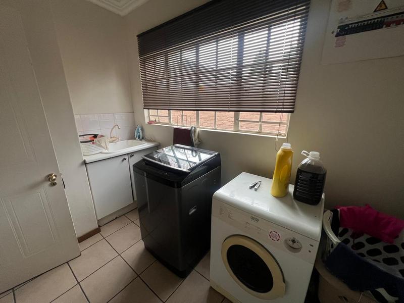 3 Bedroom Property for Sale in Greenhills Gauteng