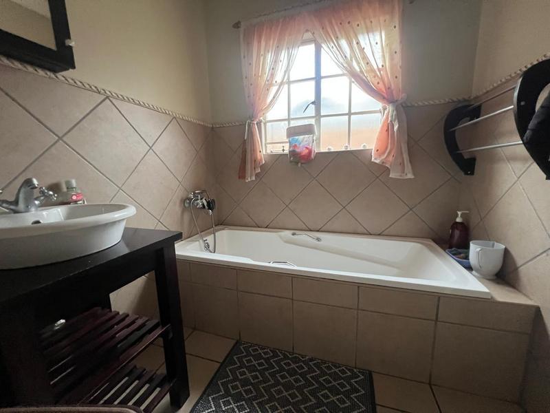 3 Bedroom Property for Sale in Greenhills Gauteng