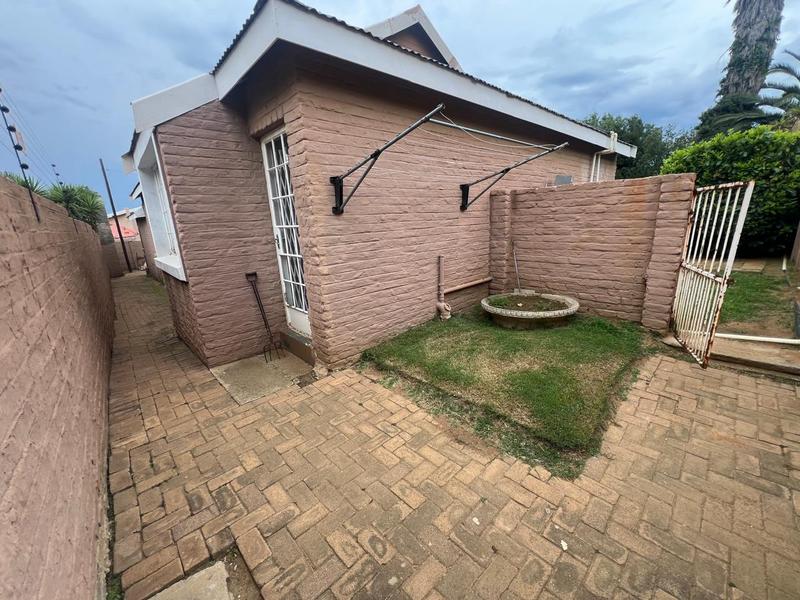 3 Bedroom Property for Sale in Greenhills Gauteng