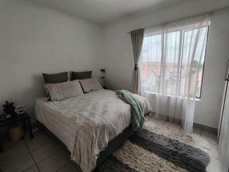 To Let 2 Bedroom Property for Rent in Monavoni Gauteng