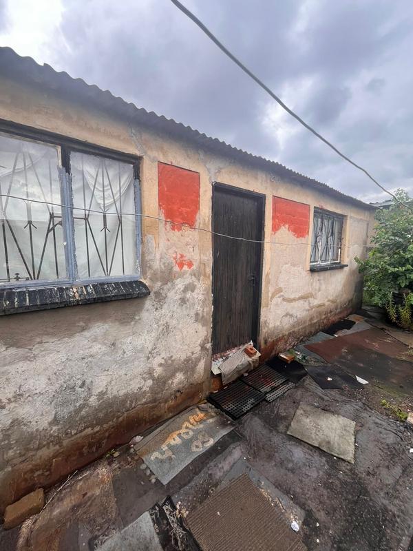 2 Bedroom Property for Sale in Phomolong Gauteng