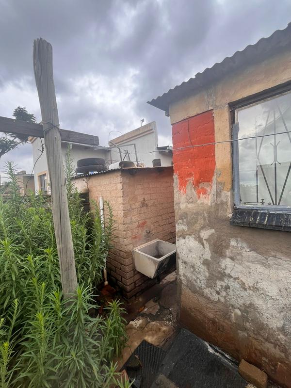 2 Bedroom Property for Sale in Phomolong Gauteng