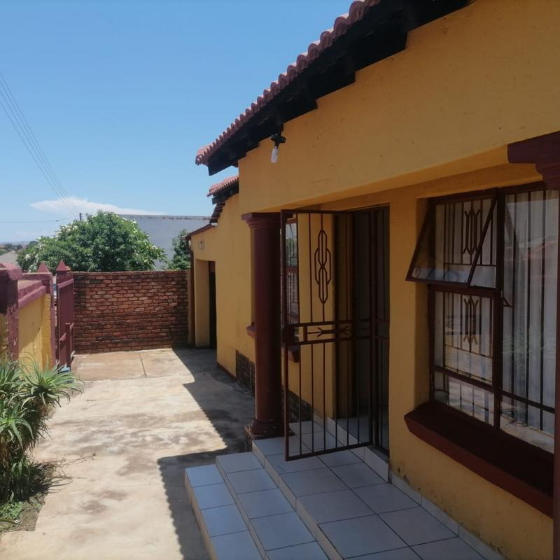 4 Bedroom Property for Sale in Soshanguve Gauteng