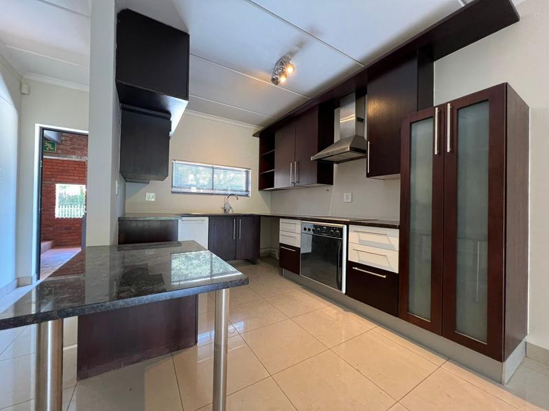 To Let 2 Bedroom Property for Rent in Atholl Gauteng