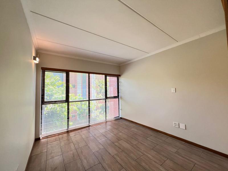 To Let 2 Bedroom Property for Rent in Atholl Gauteng