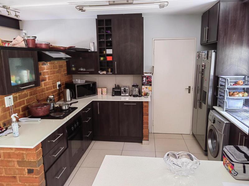 To Let 3 Bedroom Property for Rent in Broadacres Gauteng