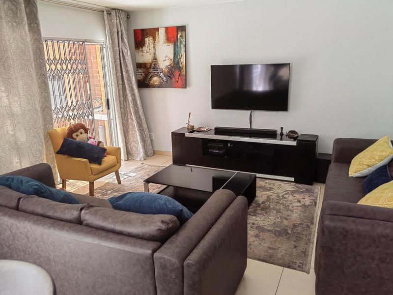 To Let 3 Bedroom Property for Rent in Broadacres Gauteng