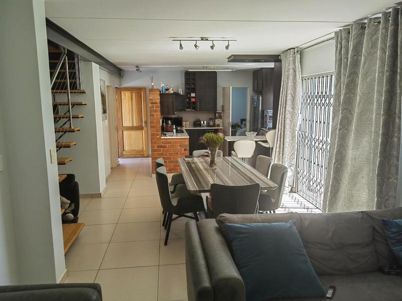 To Let 3 Bedroom Property for Rent in Broadacres Gauteng