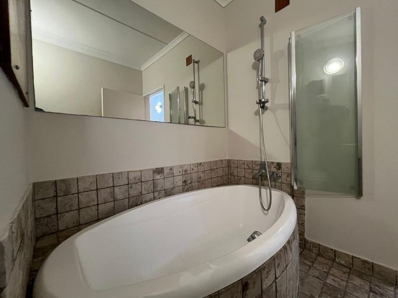 2 Bedroom Property for Sale in Atholl Gauteng