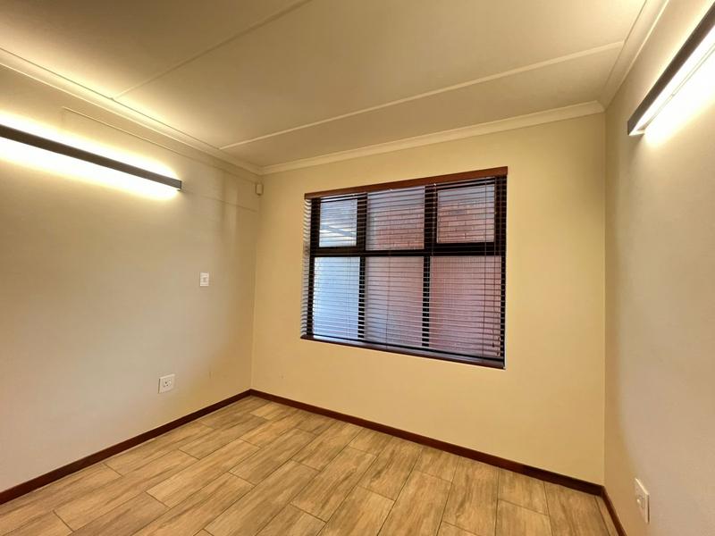 2 Bedroom Property for Sale in Atholl Gauteng