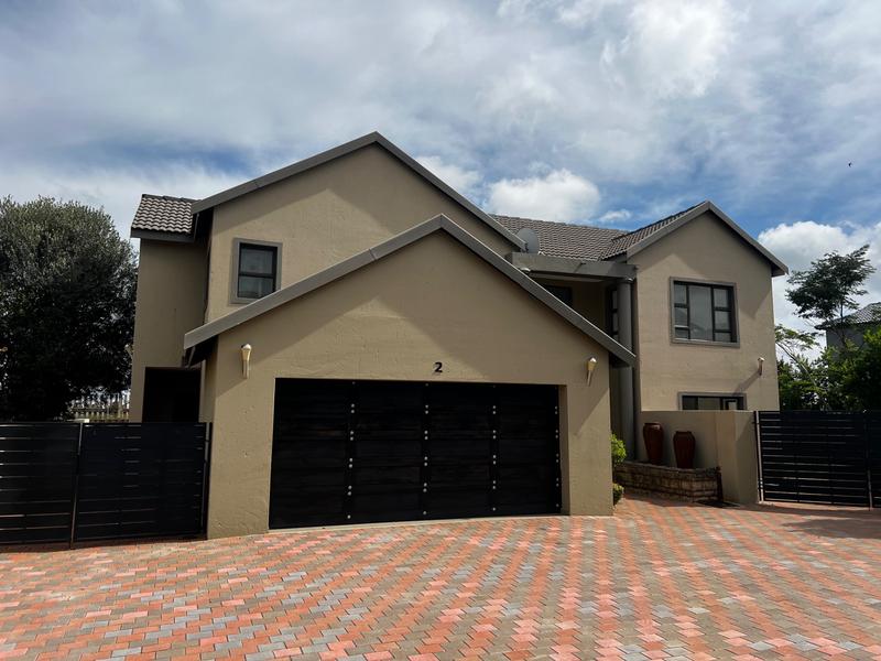 4 Bedroom Property for Sale in Midfield Estate Gauteng