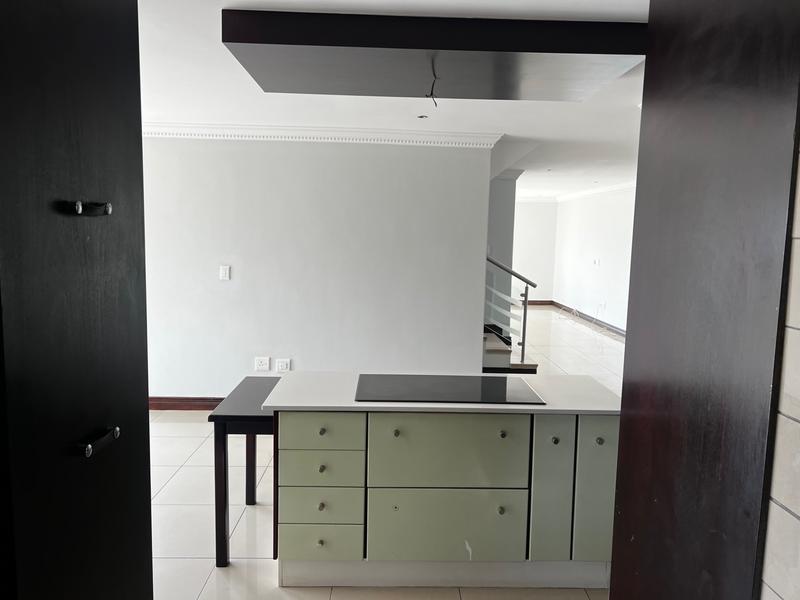 4 Bedroom Property for Sale in Midfield Estate Gauteng