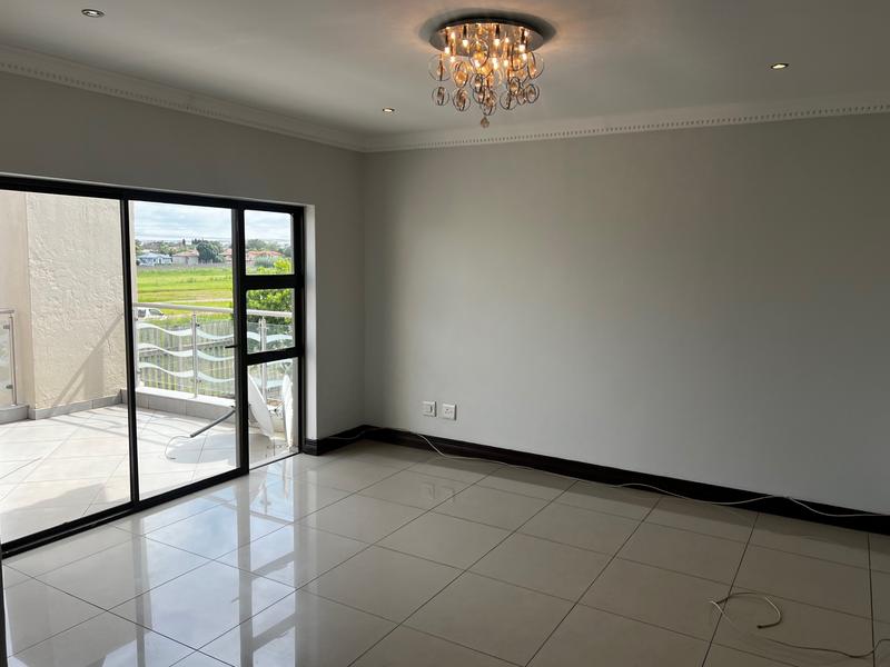 4 Bedroom Property for Sale in Midfield Estate Gauteng