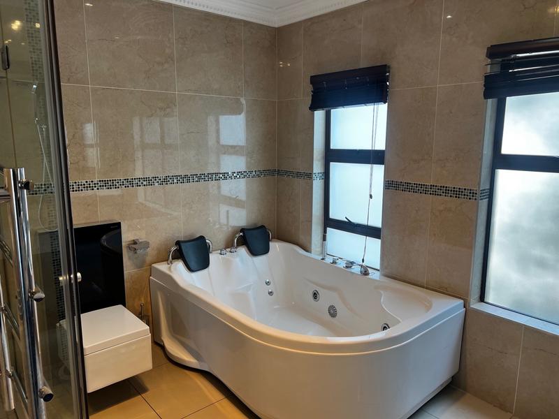 4 Bedroom Property for Sale in Midfield Estate Gauteng