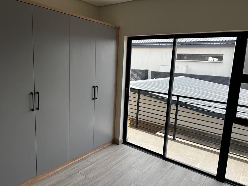 4 Bedroom Property for Sale in Midfield Estate Gauteng
