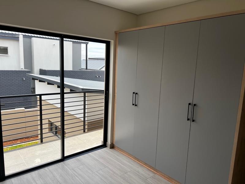4 Bedroom Property for Sale in Midfield Estate Gauteng