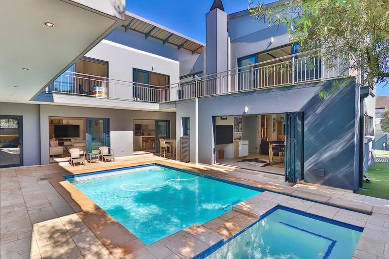 To Let 6 Bedroom Property for Rent in Midstream Ridge Gauteng