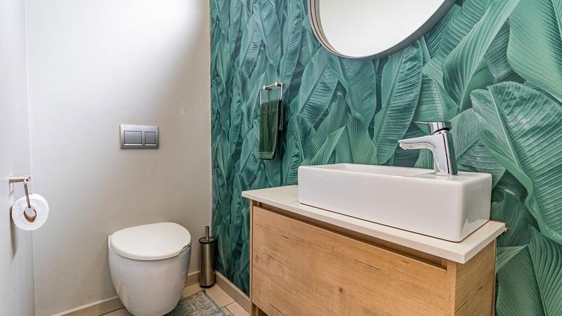 5 Bedroom Property for Sale in Midstream Ridge Gauteng