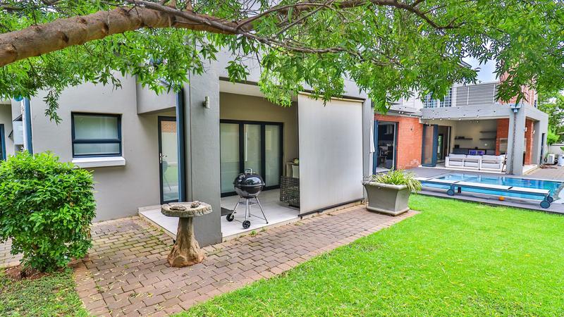 5 Bedroom Property for Sale in Midstream Ridge Gauteng