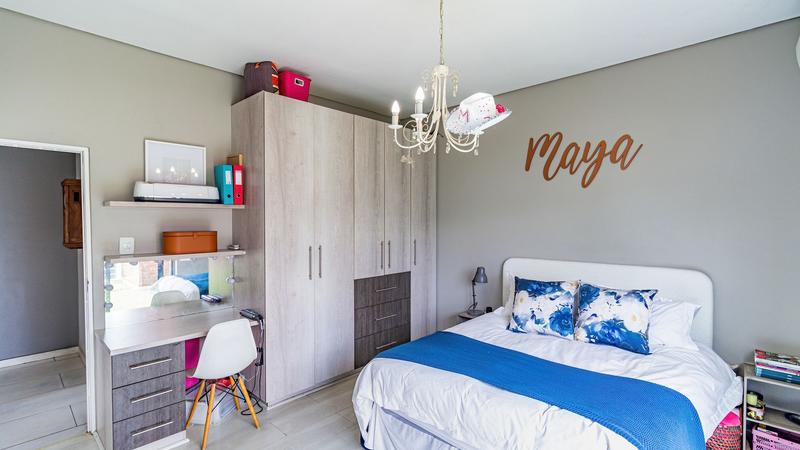 5 Bedroom Property for Sale in Midstream Ridge Gauteng