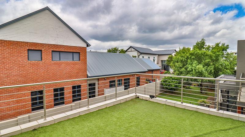 5 Bedroom Property for Sale in Midstream Ridge Gauteng