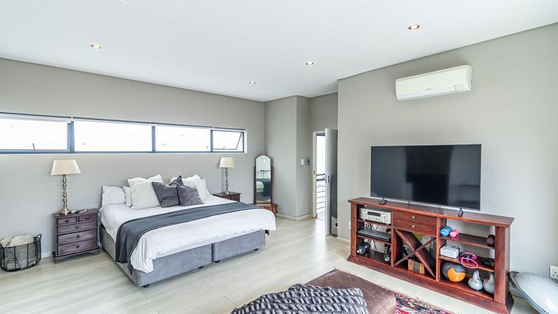 5 Bedroom Property for Sale in Midstream Ridge Gauteng