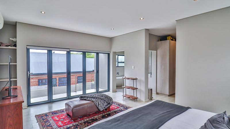 5 Bedroom Property for Sale in Midstream Ridge Gauteng