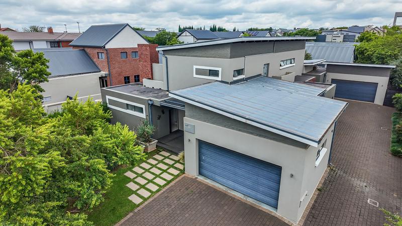 5 Bedroom Property for Sale in Midstream Ridge Gauteng