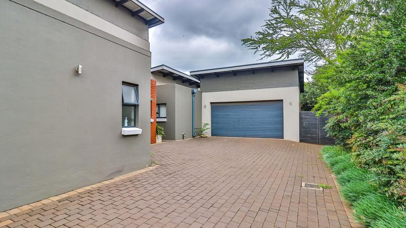 5 Bedroom Property for Sale in Midstream Ridge Gauteng