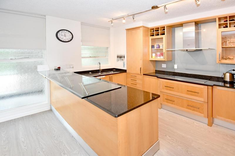 1 Bedroom Property for Sale in Sandhurst Gauteng