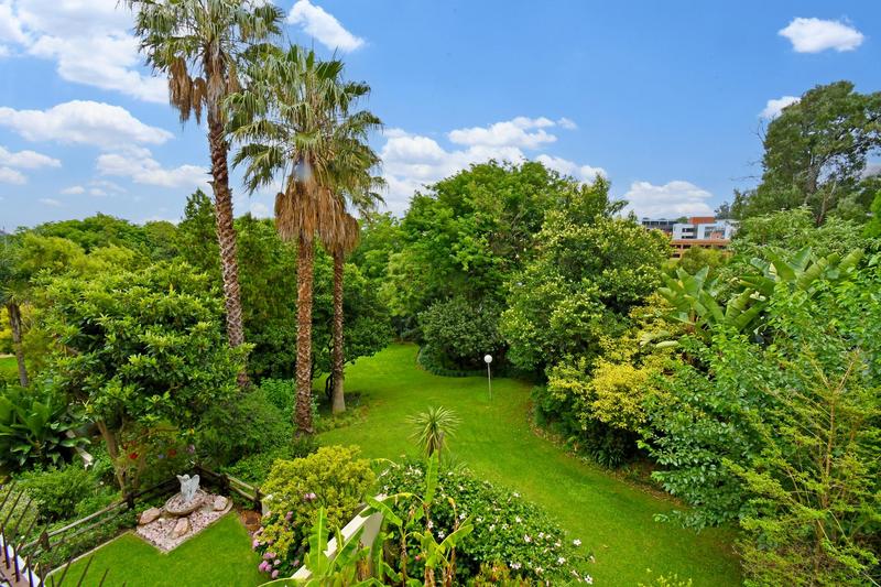 1 Bedroom Property for Sale in Sandhurst Gauteng