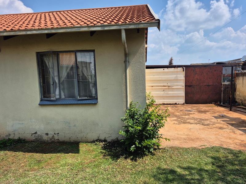 2 Bedroom Property for Sale in Vosloorus Gauteng