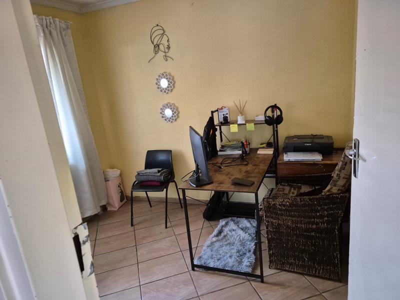2 Bedroom Property for Sale in Vosloorus Gauteng