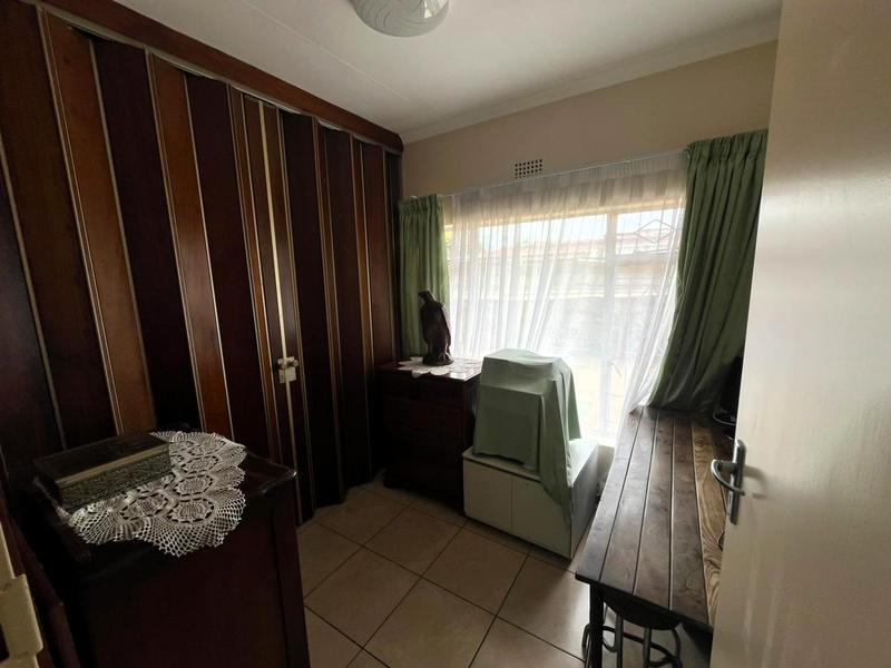 4 Bedroom Property for Sale in Freeway Park Gauteng