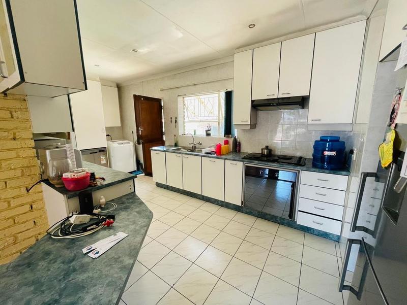 3 Bedroom Property for Sale in Sunward Park Gauteng