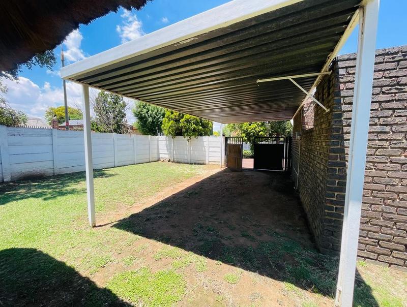 3 Bedroom Property for Sale in Sunward Park Gauteng