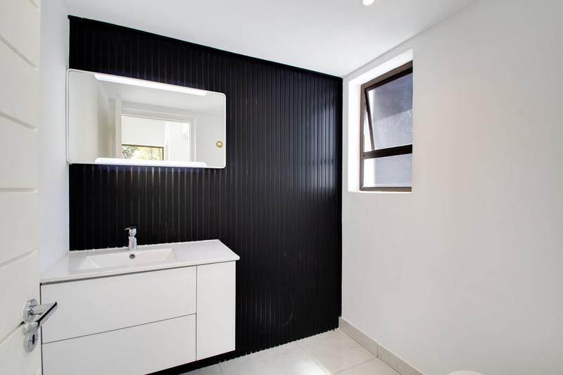 To Let 4 Bedroom Property for Rent in Dainfern Golf Estate Gauteng