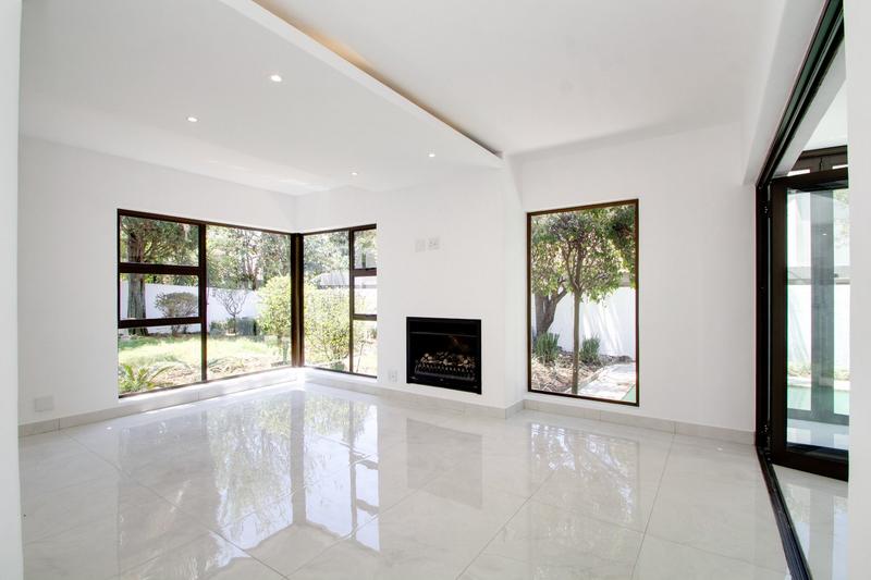 To Let 4 Bedroom Property for Rent in Dainfern Golf Estate Gauteng