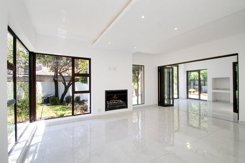 To Let 4 Bedroom Property for Rent in Dainfern Golf Estate Gauteng