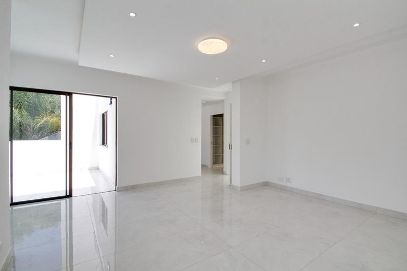 To Let 4 Bedroom Property for Rent in Dainfern Golf Estate Gauteng