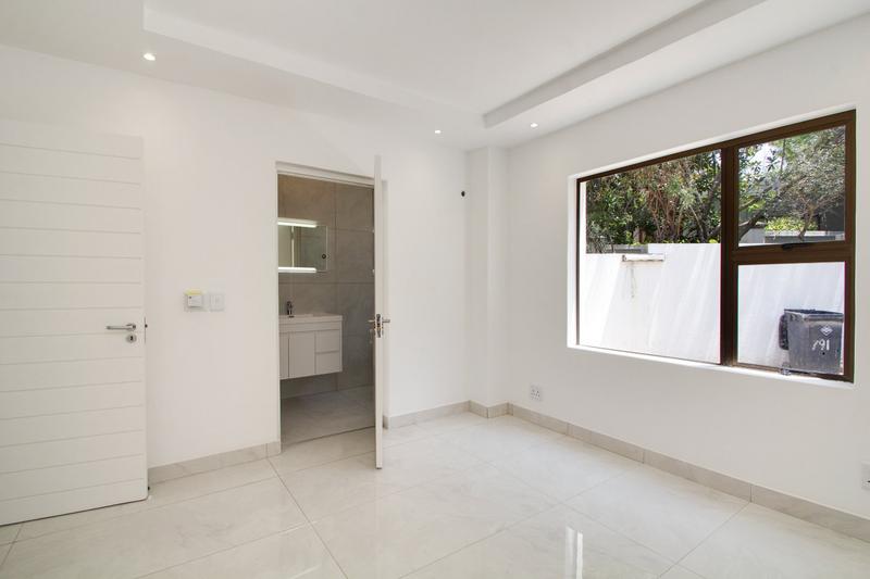 To Let 4 Bedroom Property for Rent in Dainfern Golf Estate Gauteng